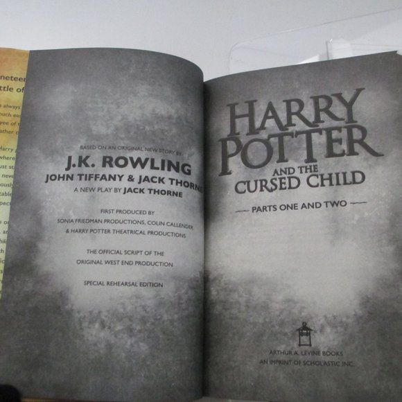 COLLECTION OF 5 HARRY POTTER SEQUELS - Picture 5 of 16